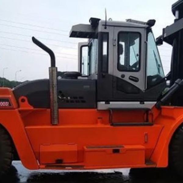 FORKLIFT DOOSAN 30 TON